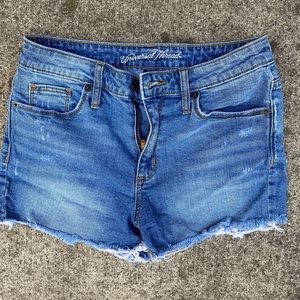 Universal Threads Jean Short
